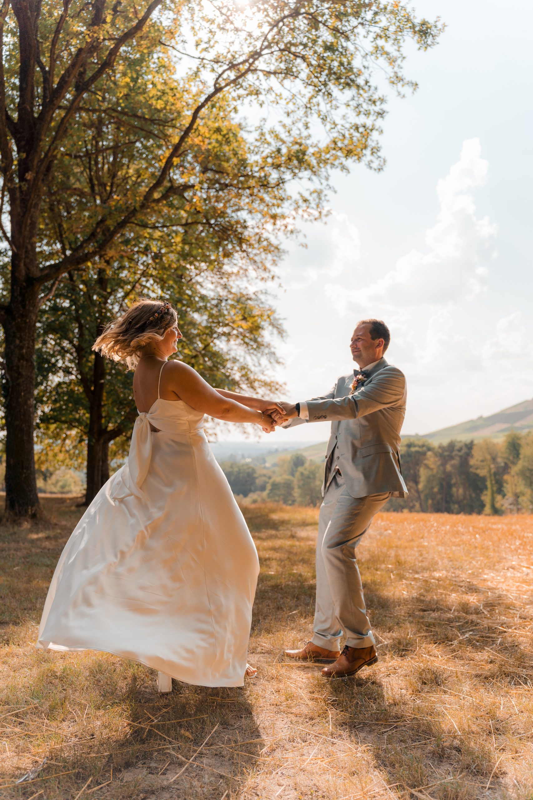 Julia und Tom in Bewegung während ihres Paarshootings